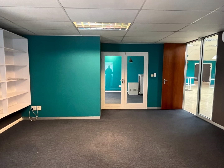 To Let commercial Property for Rent in Milnerton Western Cape